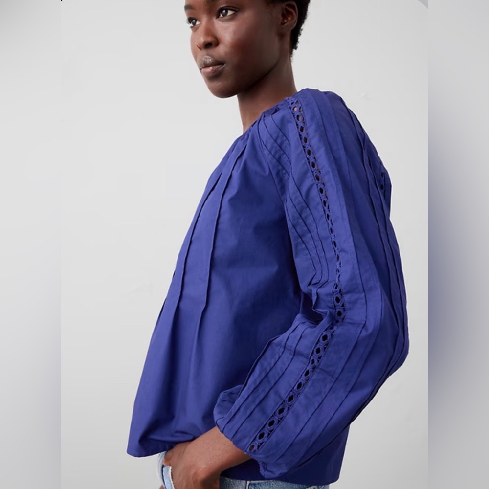 Banana Republic EMBROIDERED TRIM TOP